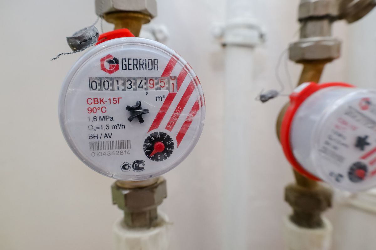 В Госдуме разъяснили новые правила оплаты воды по счетчикам.  Фото: Фото: ФедералПресс / Елена Майорова