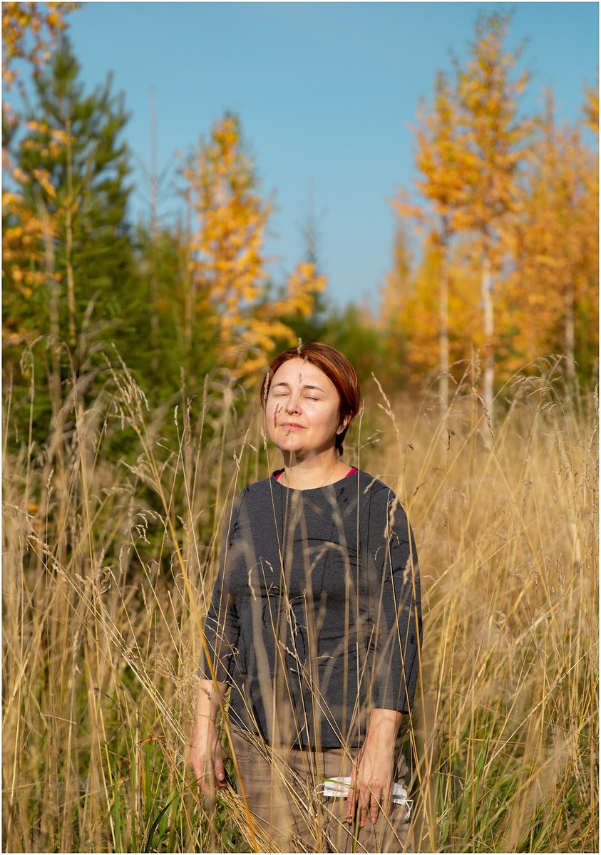 Рассказываю свою историю преображения и почему 5 лет — это лучший срок, чтобы построить фундамент красоты на десятилетия вперед. Читайте в посте ниже 👇 (фото2020 г.)