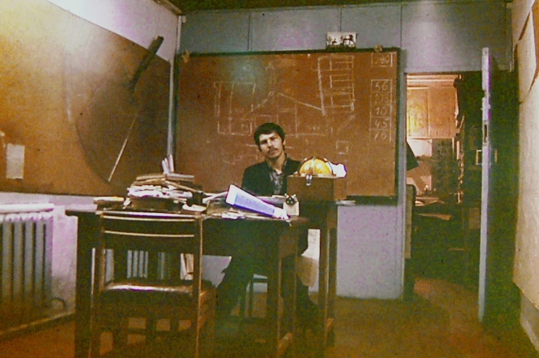 Владимир Харевич настанции наблюдений в середине 70-х годов