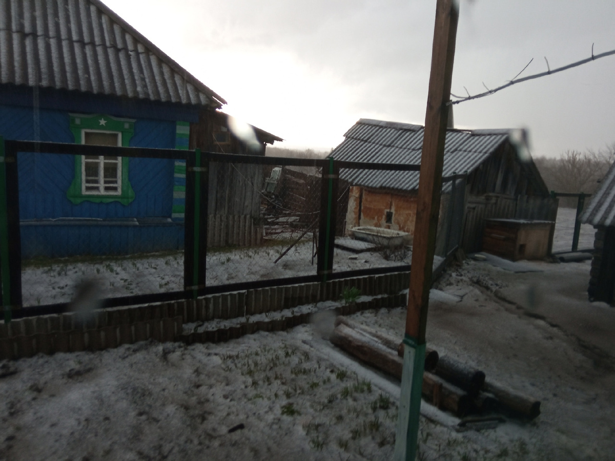 Это не снег - это град