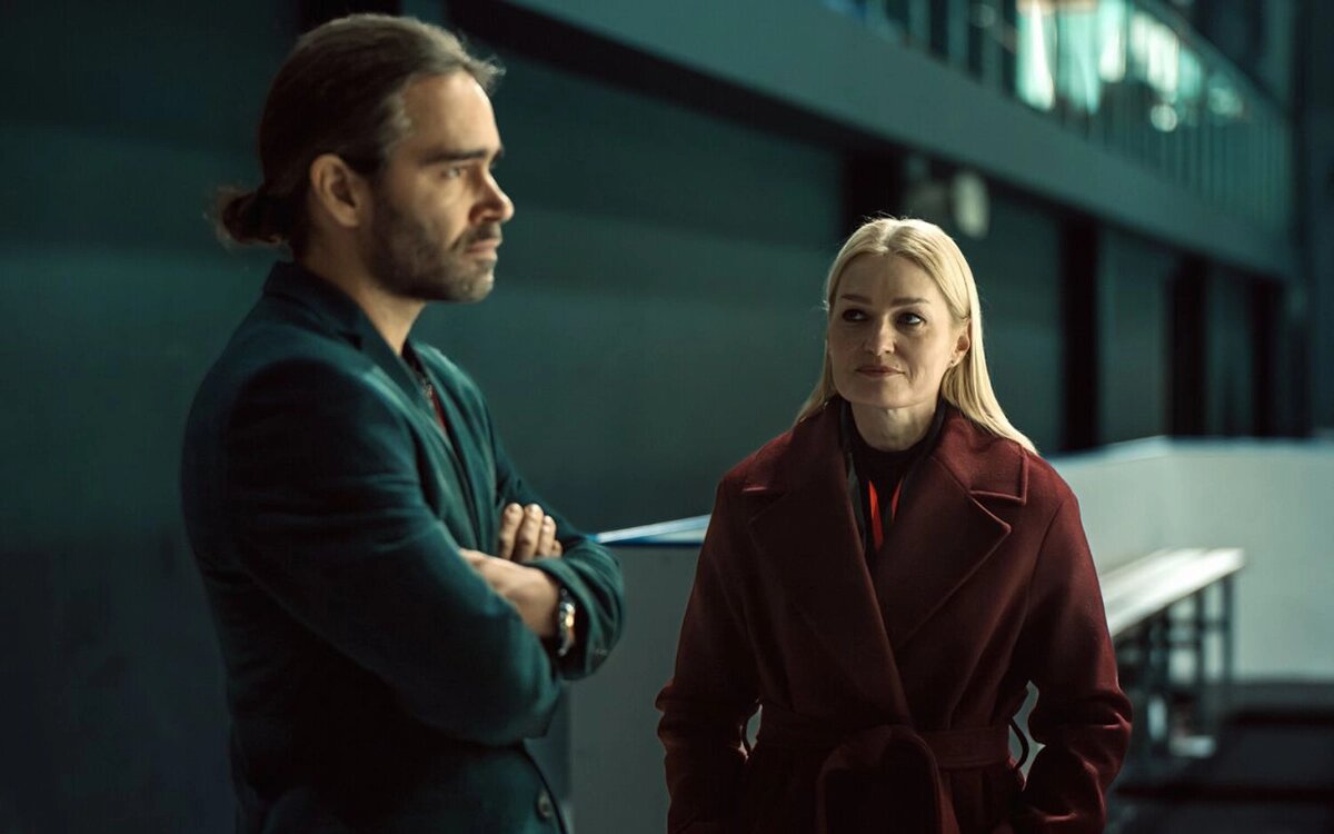    Кадр со съёмок сериала «На льду» режиссёра Максима Кулагина / Источник фото: Okko