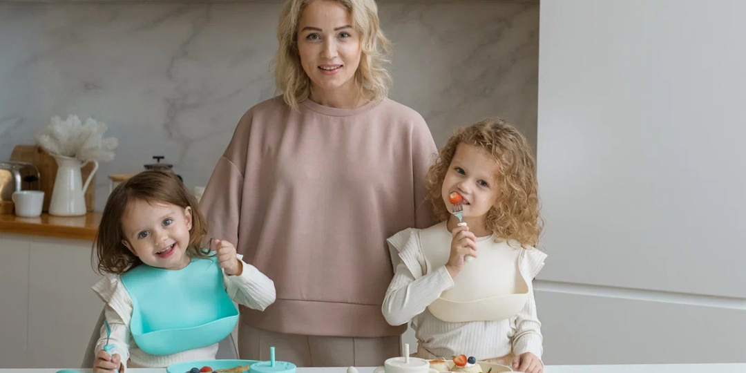 Творожный пасхальный заяц за 10 минут: как сделать десерт без выпечки, который ребёнок сможет собрать сам