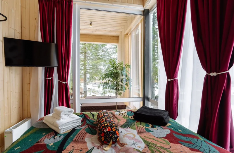    Гостевой дом в Прионежье продают за 12,4 млн рублейАвито