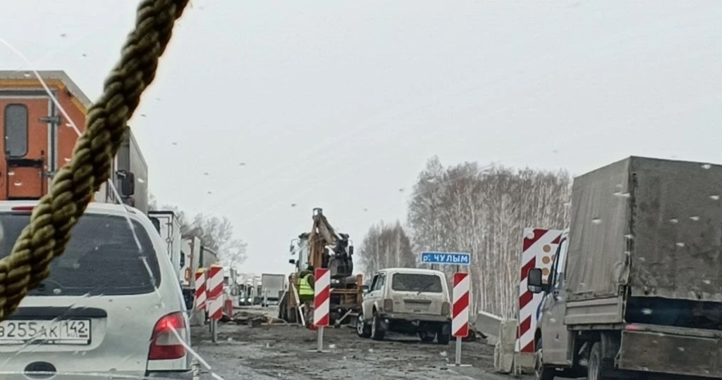 Губернатор Новосибирской области потребовал ужесточить контроль качества дорожных работ