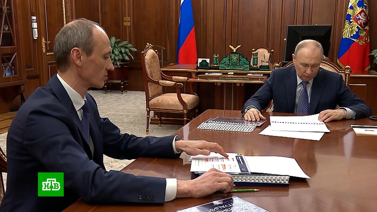    Путин поручил доработать вопрос о компенсации ущерба от действий мошенников