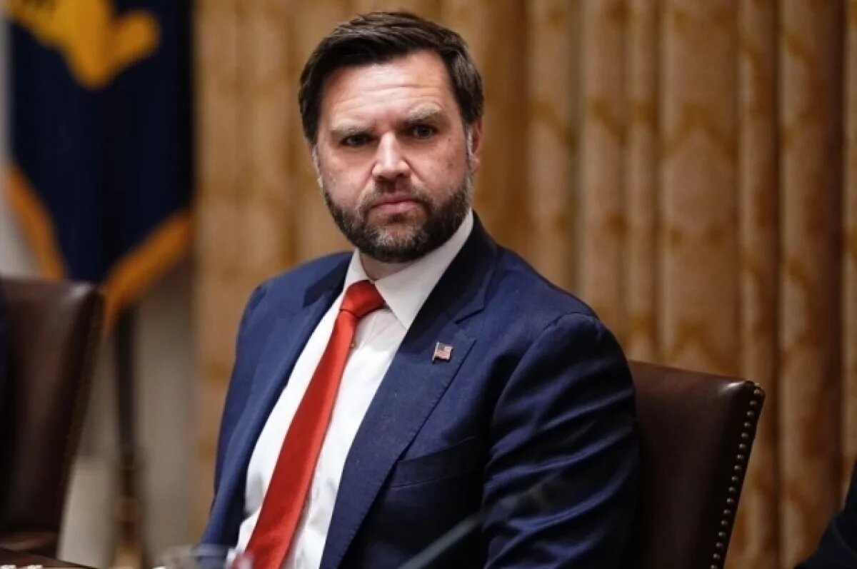    Вернувшийся с переговоров Вэнс рассказал о непреодолимом споре США и Ирана