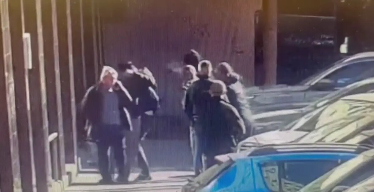    Фото: стоп-кадр видео от пресс-службы ГУ МВД России по Петербургу и Ленобласти