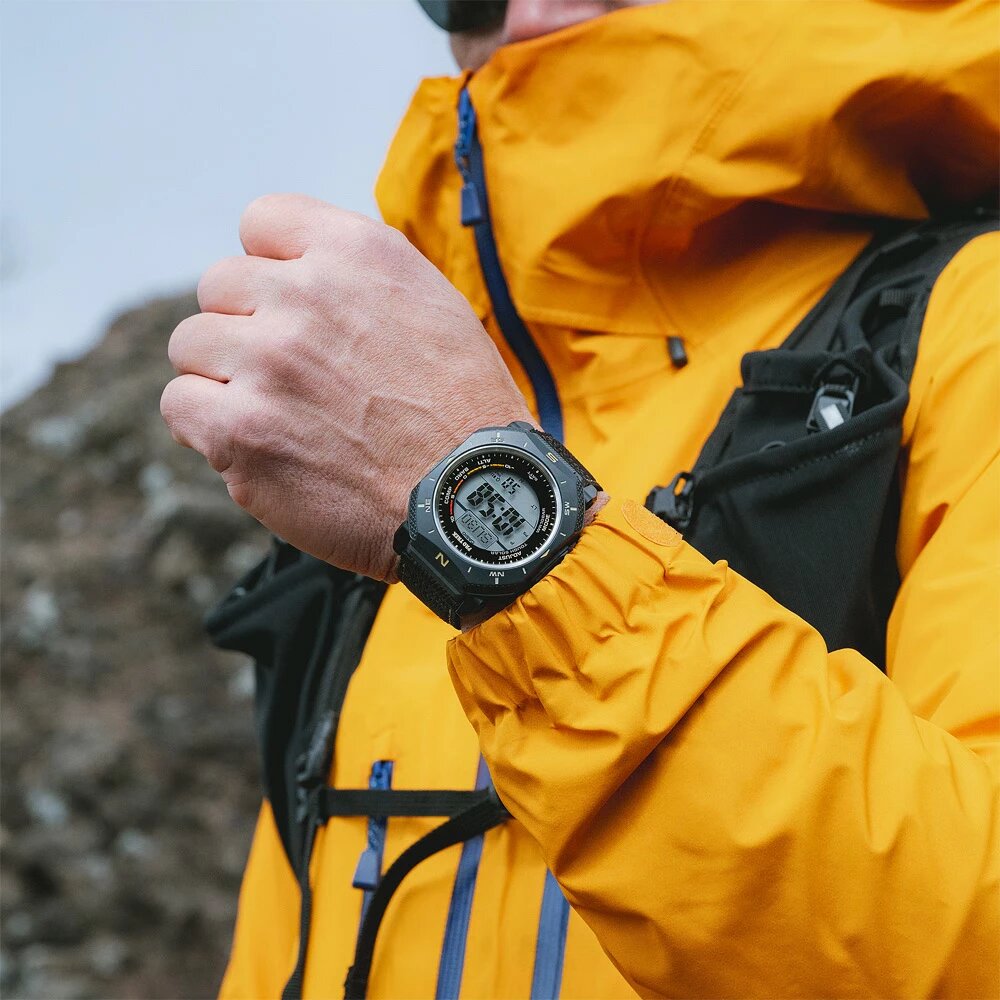 С часами Pro Trek PRG‑69 можно без опасений разводить костер — огнеупорный полимер защитит