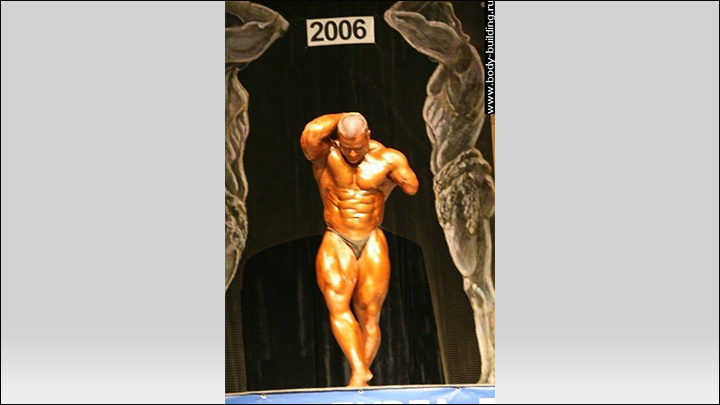    Виталий Павловский выступает на соревнованиях по бодибилдингу. Фото предоставлено Виталием Павловским