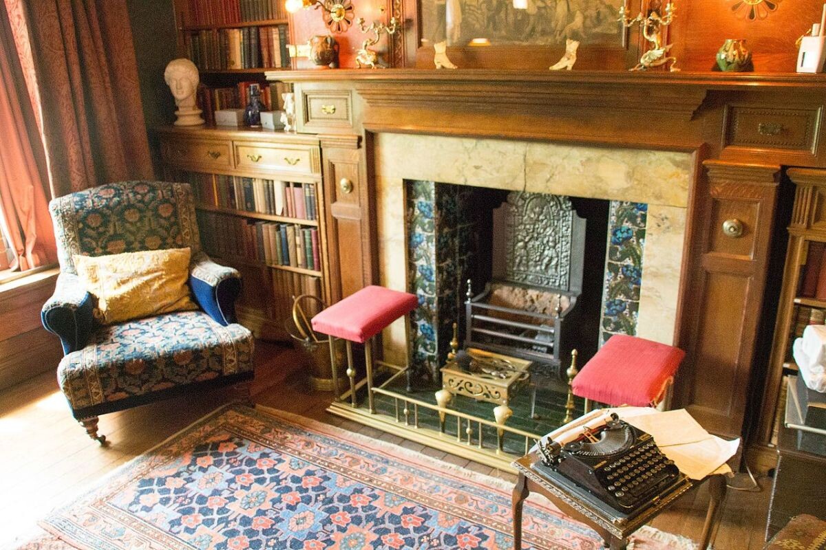 Интерьер поместья Уайтвик — один из самых известных примеров стиля начала XX века.