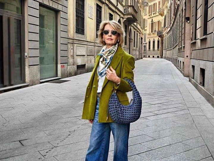 12 готовых образов с брюками или джинсами на весну 2026: собираем базовый гардероб