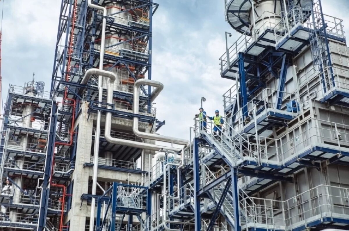    В России зафиксирован исторический максимум по переработке нефти