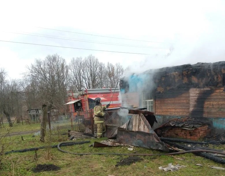     © фото - Противопожарная служба Курской области