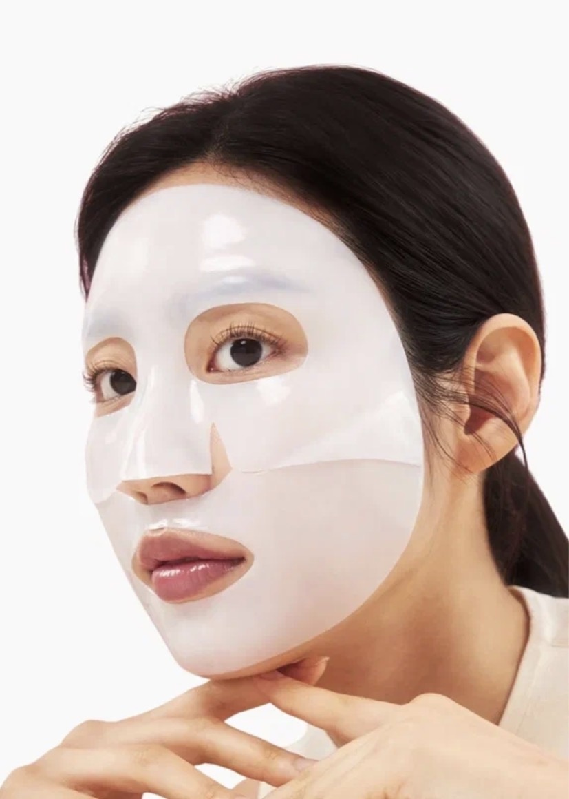 Гидрогелевые маски(такие есть ещё которые создают парниковый эффект).Один из корейских трендов.
