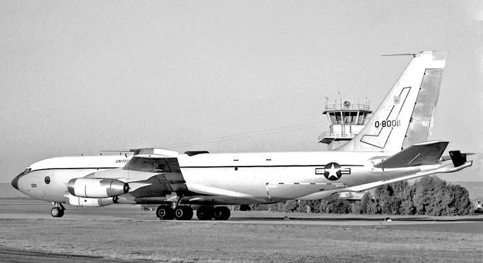 Из-за потерь в Иране ВВС США активируют 68-летний самолёт-заправщик