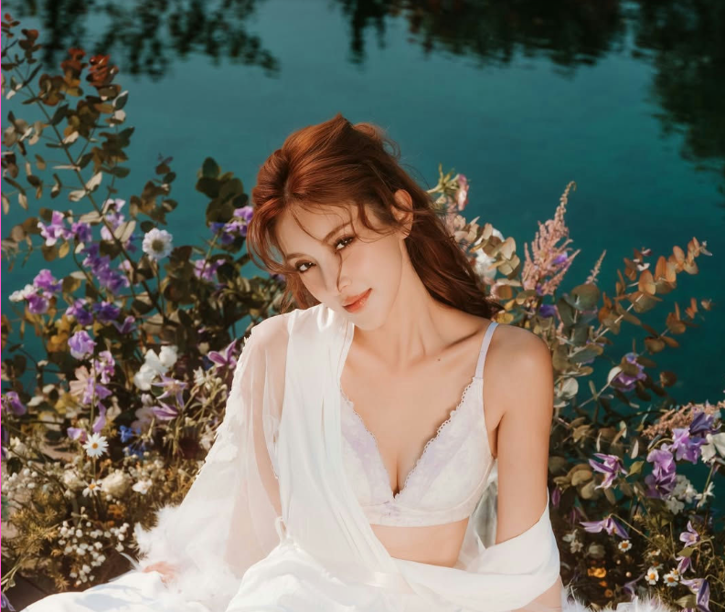 Грейс Чан — актриса и инфлюенсер из Гонконга.