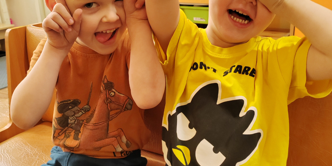 Как двойняшки отметили Пасху и причём здесь аллергия?