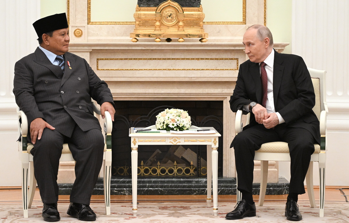    Президент Индонезии Прабово Субианто и президент РФ Владимир Путин  Кристина Кормилицына/POOL/ТАСС