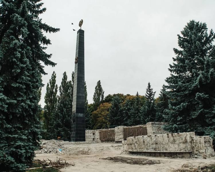     В Курске планируют завершить работы на мемориале до 9 декабря