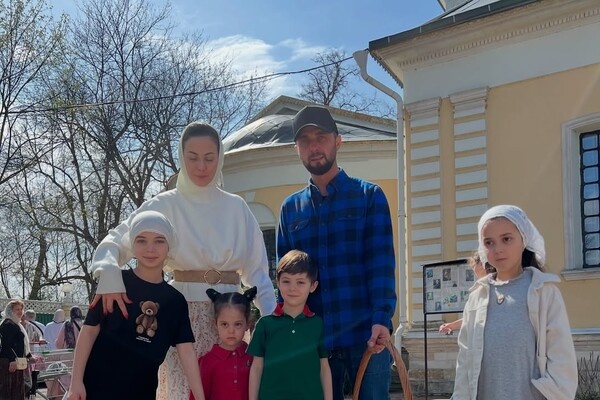 demiskaribidis/Instagram   📷