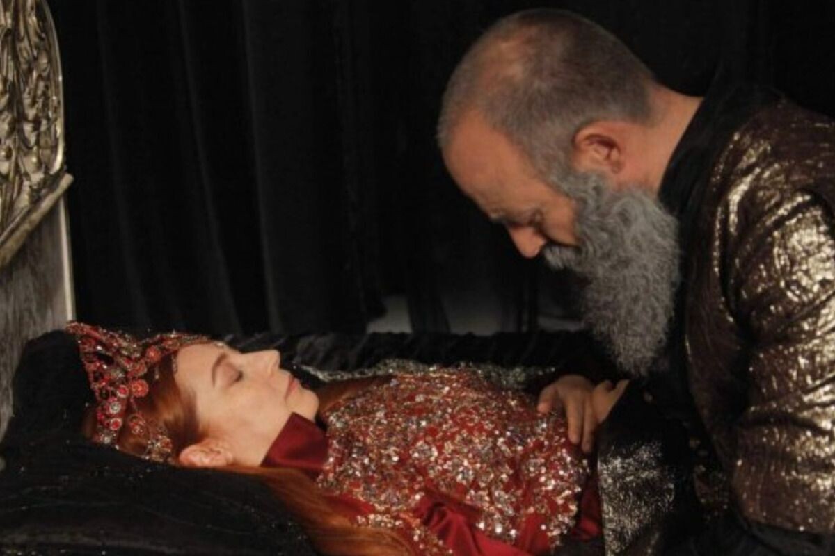 Кадр из сериала «Великолепный век»