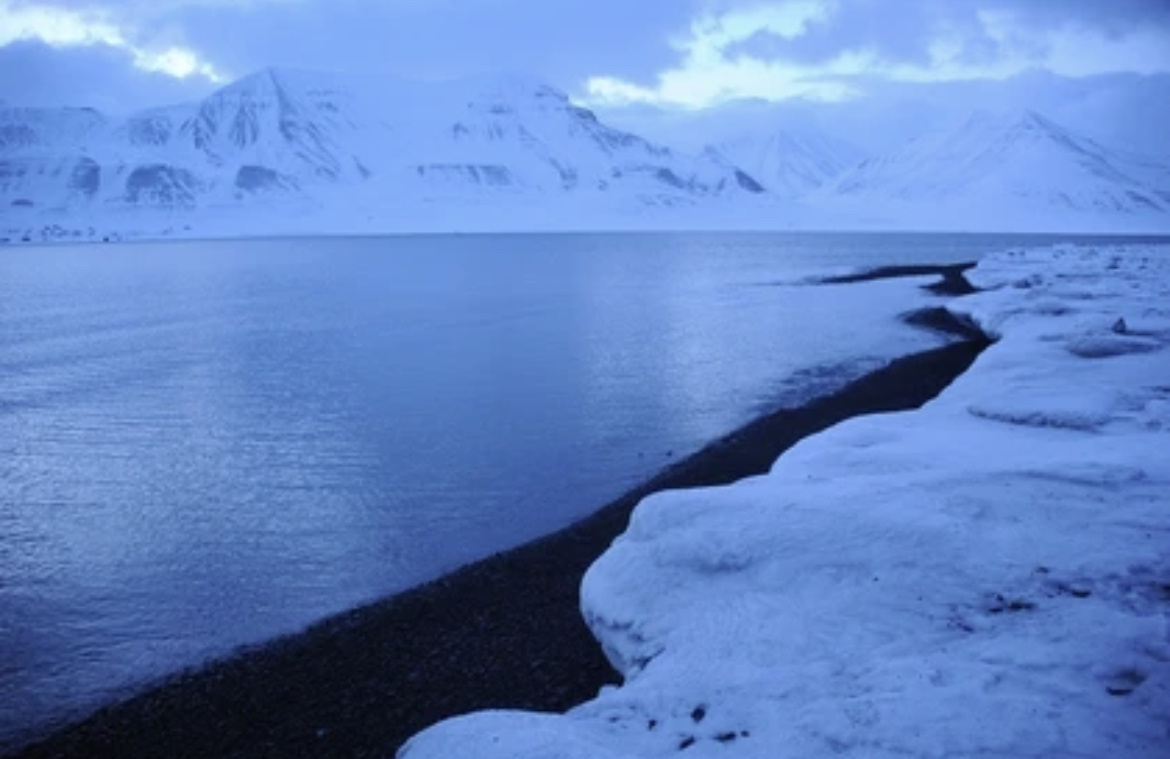 Восьмилетняя девочка замерзла насмерть в ожидании помощи
Фото: Владимир ВЕЛЕНГУРИН. Фотобанк КП