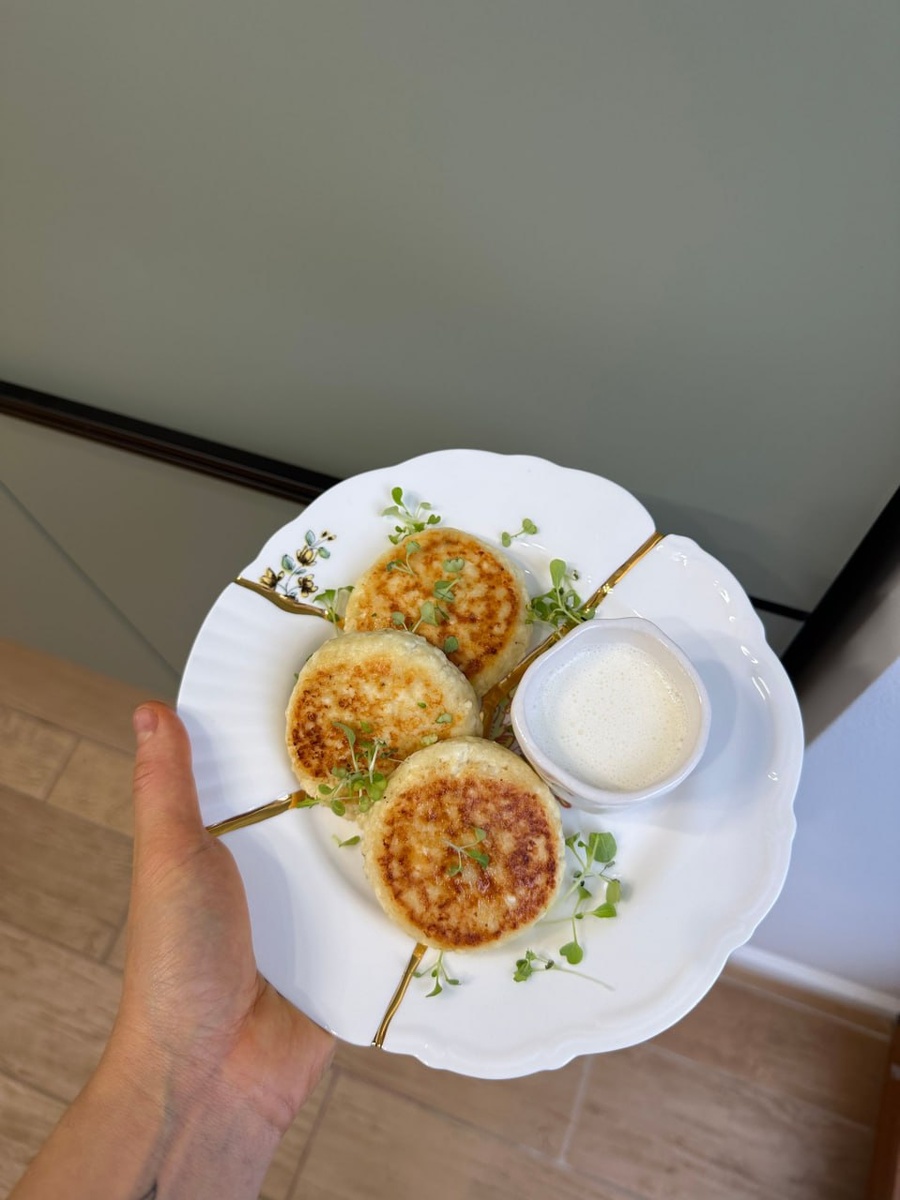 Завтрак. Сырники с пармезаном