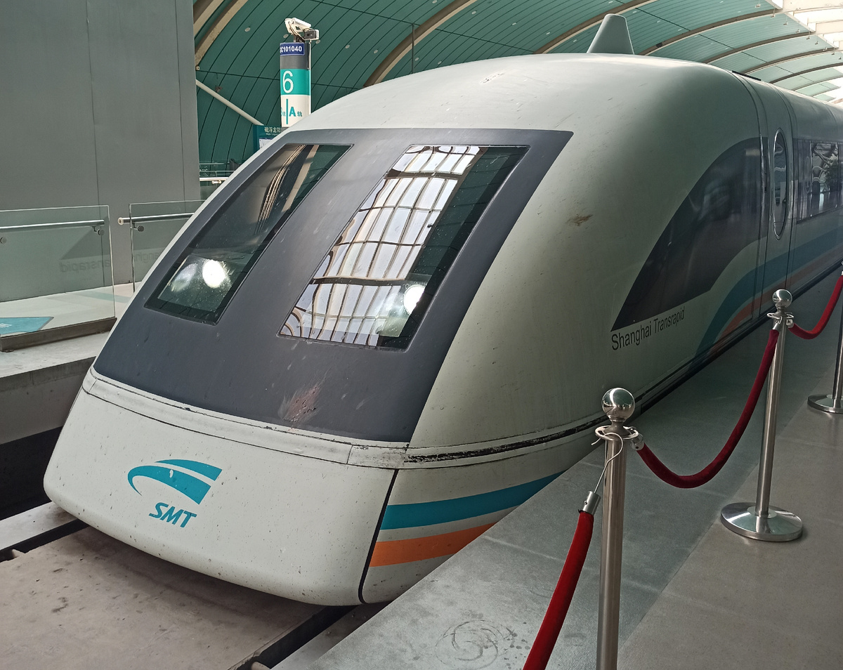 Скоростной поезд Маглев в Шанхае