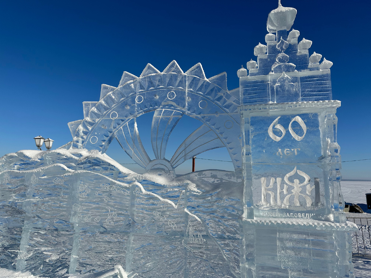 Выставка ледяных фигур в Петразаводске