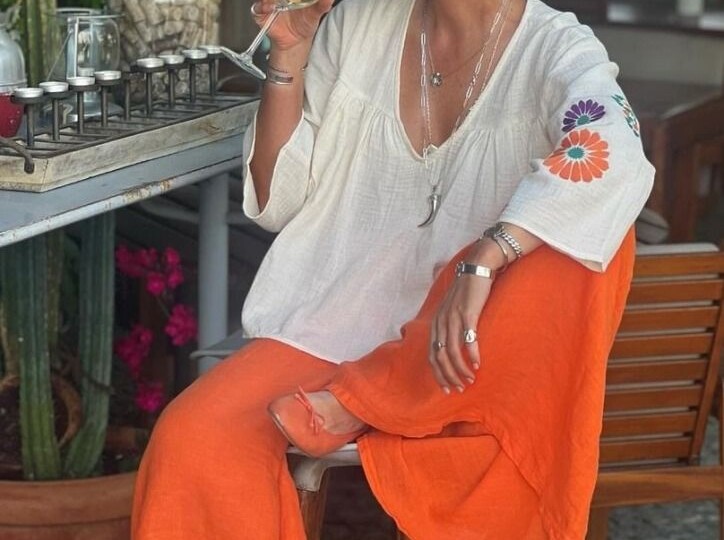 15 стильных аутфитов для расслабленного летнего отдыха