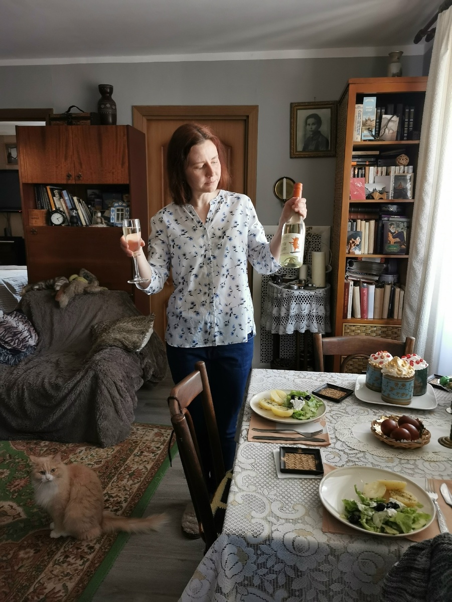 когда-то мне казалось, что "возраст Христа" это солидно... сейчас думаю: блин, это ж юность была!.. и она была так давно... мне бы сейчас было тридцать три - я бы горы свернула!..