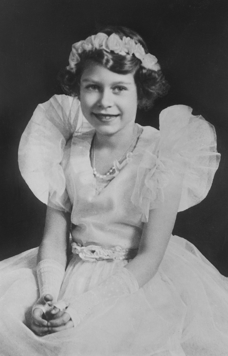 Принцесса Елизавета с первым ожерельем 