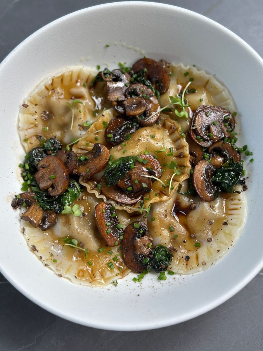 Ужин. Равиоли с томленой говядиной