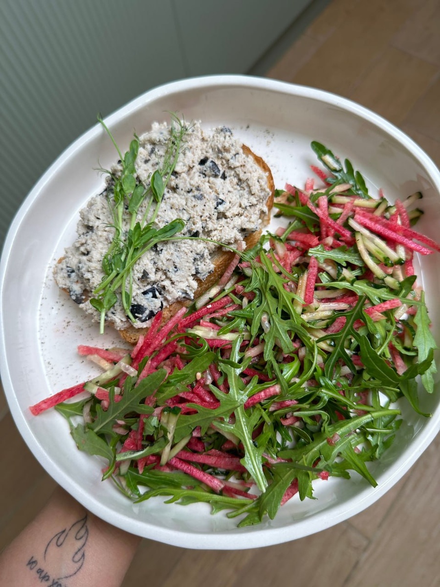 Завтрак. Брускетты с паштетом