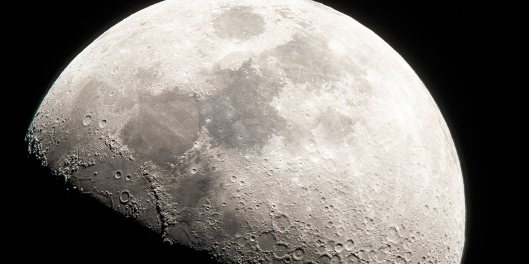 Луна в Москве и Австралии выглядит по-разному, и это еще не все