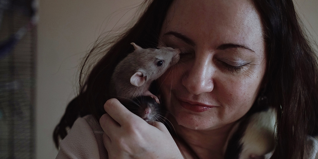 Волшебные цветы Веры: история женщины, которая растит свой маленький сад и болеет самым редким в мире заболеванием