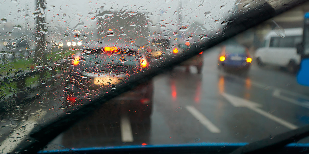 Антидождь для автомобиля: волшебное средство или необходимость?