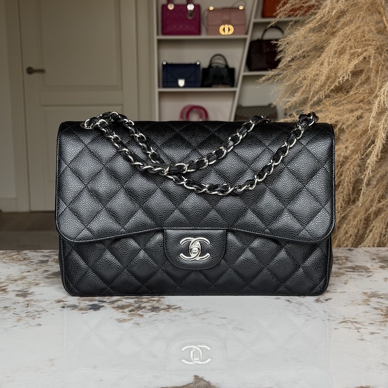 Сумка Chanel Classic Double Flap Jumbo
