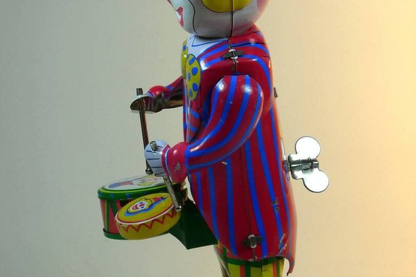 Бориса Джонсона высмеяли за нелепое поведение в зоне СВО