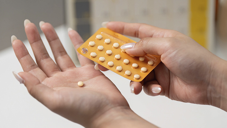    Как правильно принимать и пить таблетки, лекарства, советы. Фото: www.globallookpress.com / © IMAGO/Zoonar.com/NATEE MEEPIAN