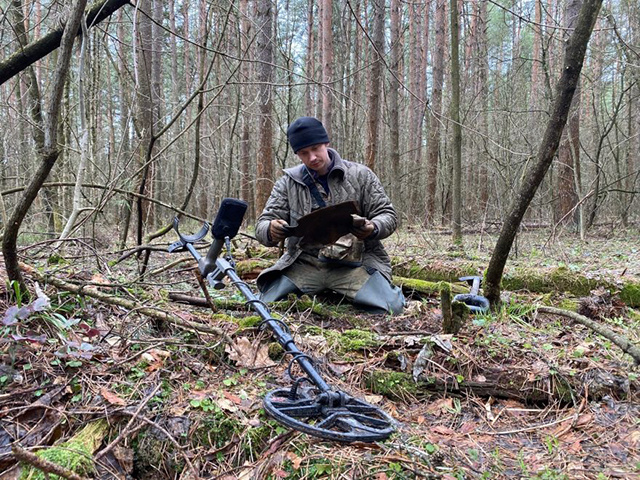 В лесу под Тверью нашли обломки бомбардировщика ДБ-3