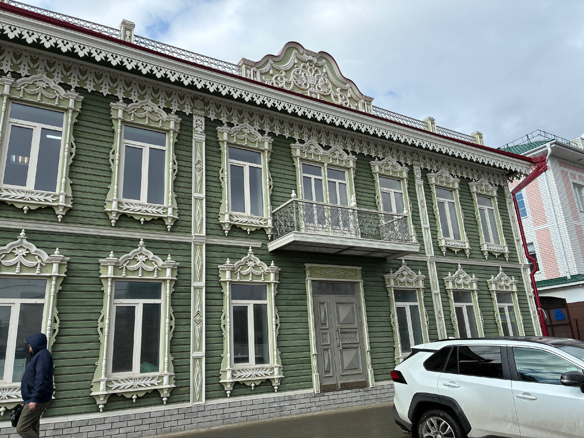 Барнаул, ул. Пушкина, 64. Бывшая аптека Крюгер.