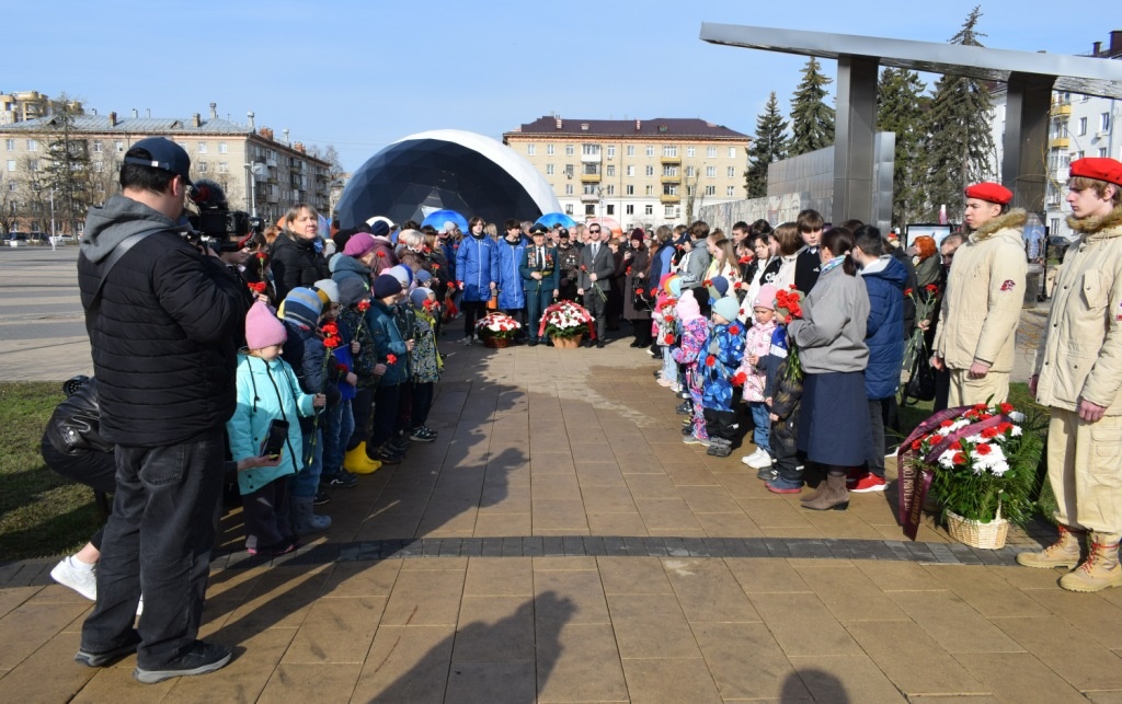 участники митинга