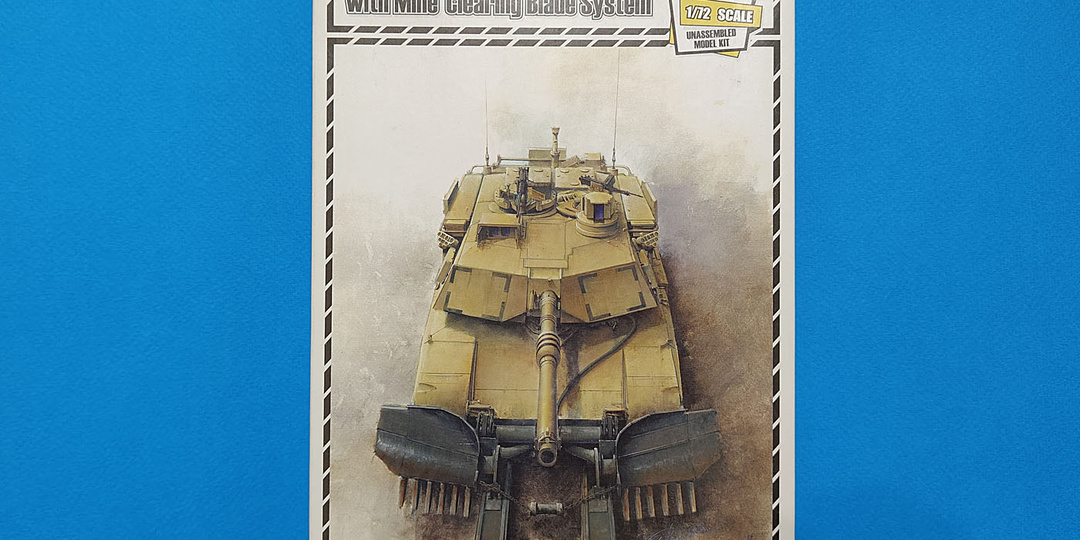 # 221. M1A2 SEP "Abrams" with mine clearing blade system, Fly Hawk, 1:72 (обзор коробки)