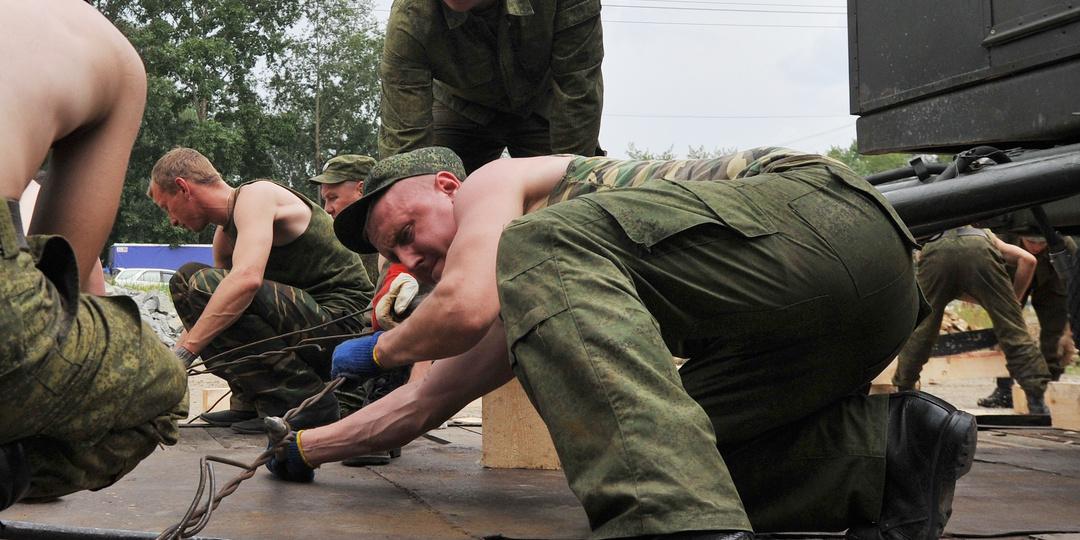 Погрузка, размещение, крепление военной техники при перевозке по ж.д.