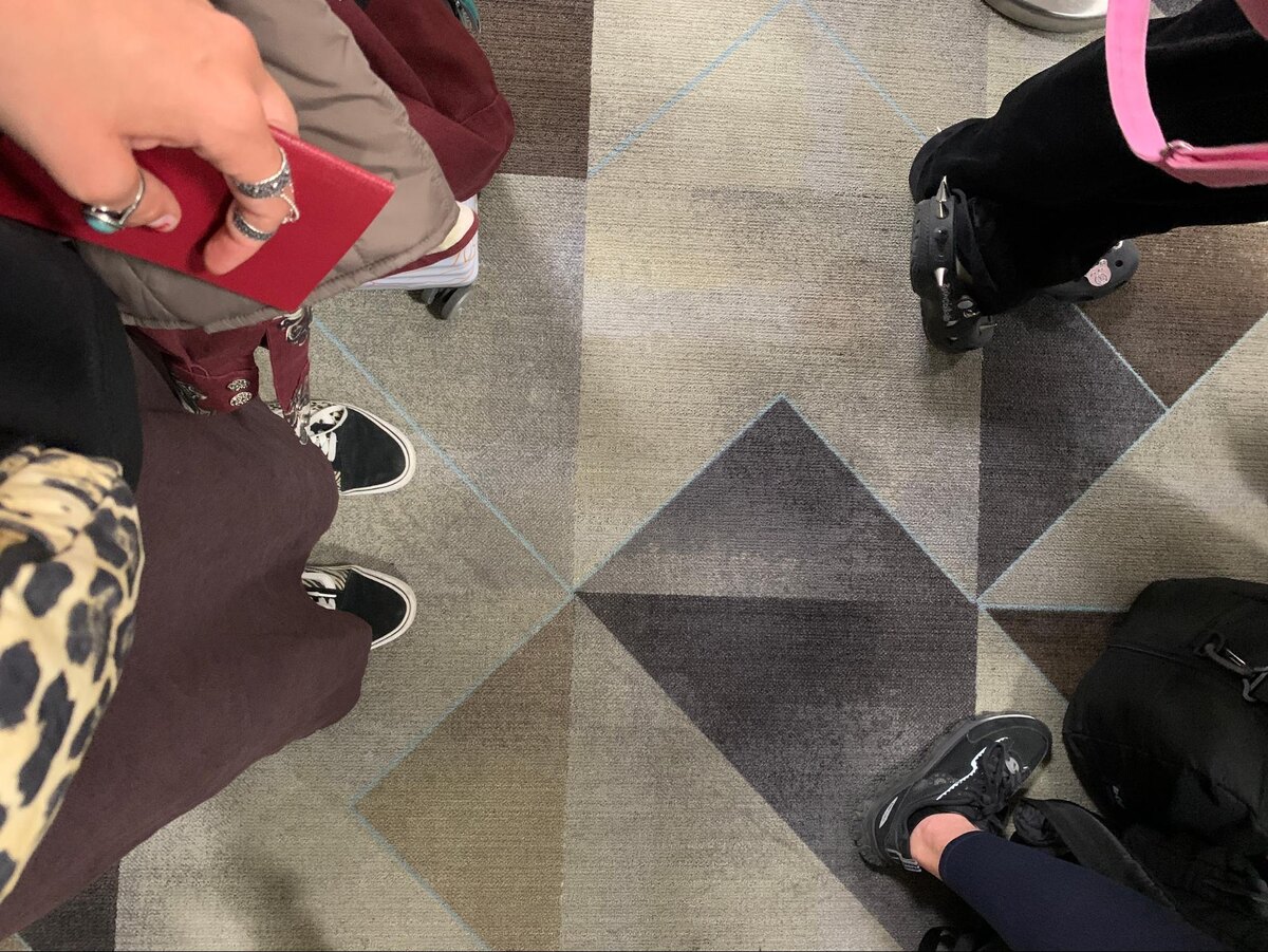 Те самые ковры в аэропорту Баку, которые меня сильно зацепили: до этого никогда такого не видела