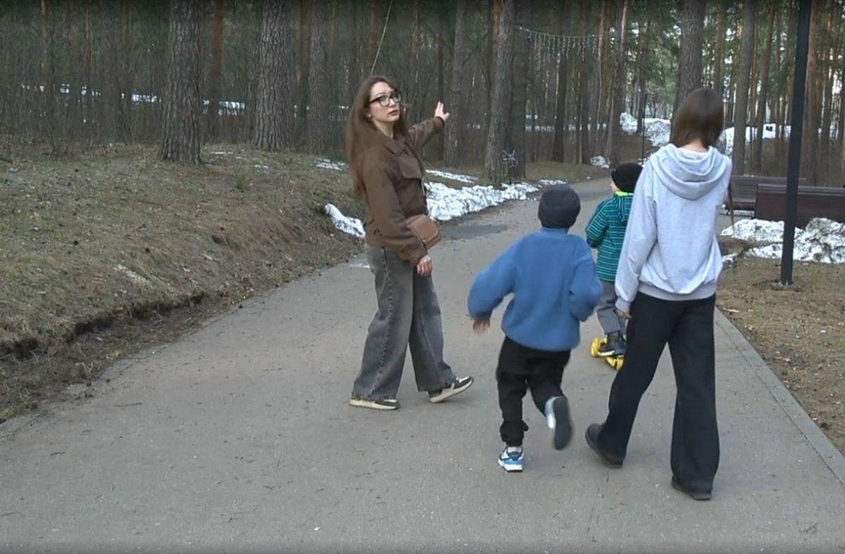    По словам Яны, муж знает, что о его семье заботятся и спокоен за близких