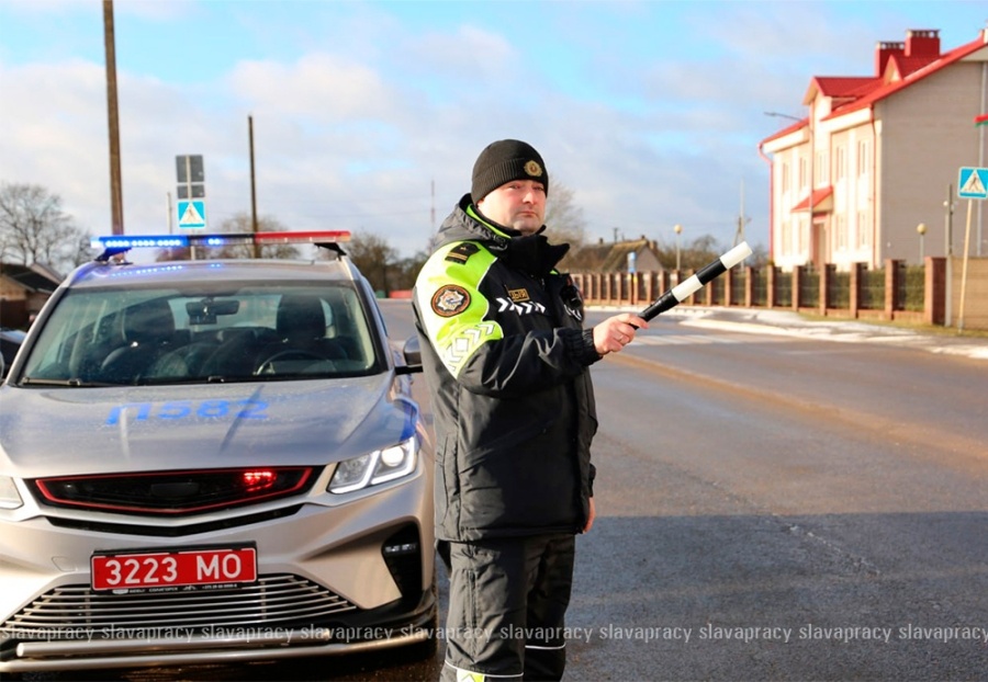     Поездка с ветерком? Или риском и штрафом? Копыльские госавтоинспекторы проверили такси