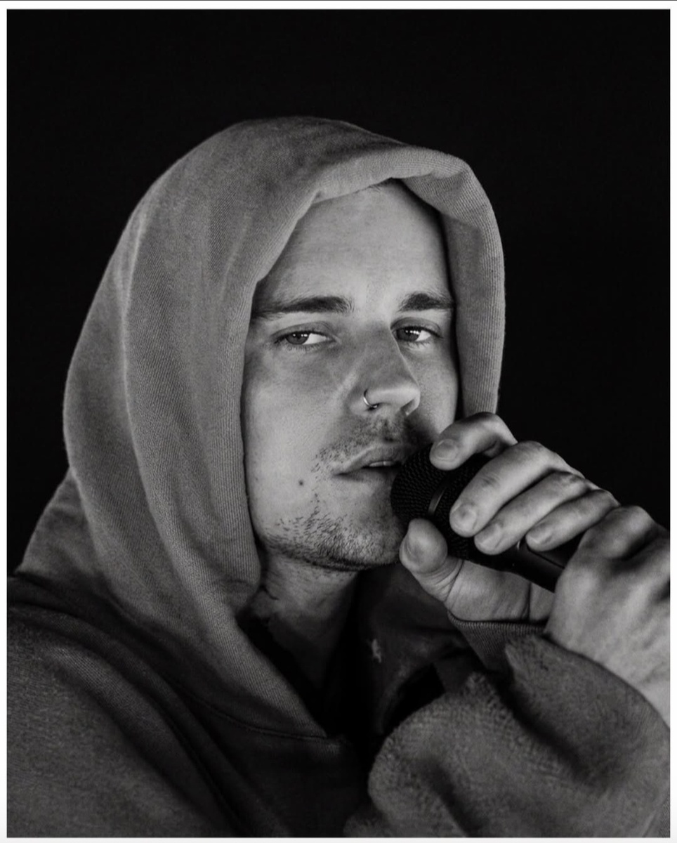 Джастин Бибер на Коачелла 2026. Материал: Coachella/ Justin Bieber, Хейли Бибер.