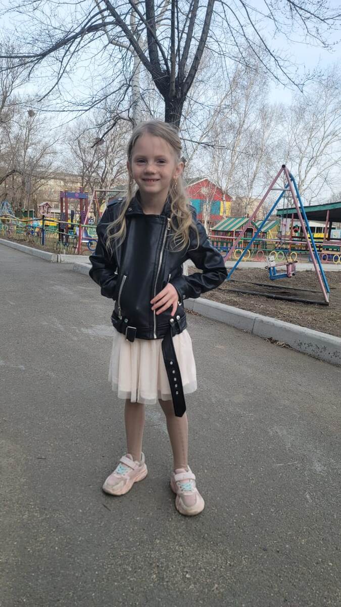 Во дворе детского сада